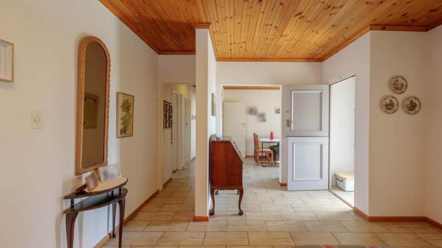 2 Bedroom Property for Sale in Napier Western Cape